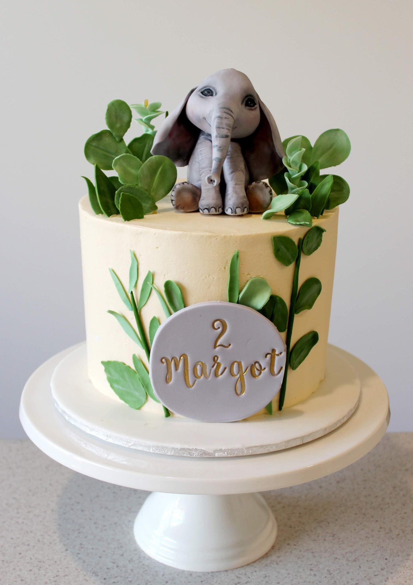 Baby elephant cake